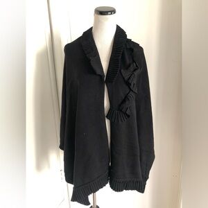 Vintage black knit 100% wool poncho with pleated details